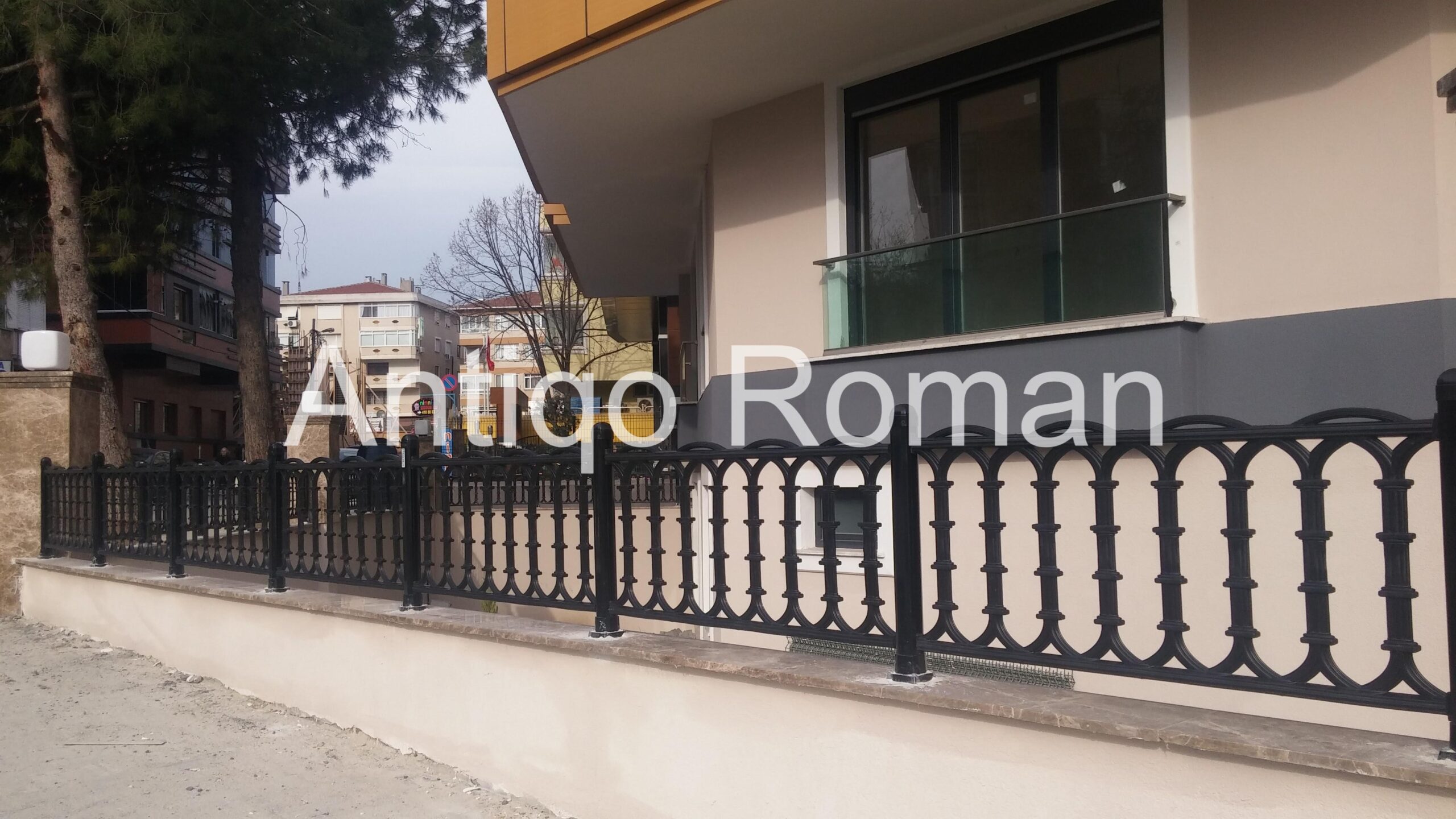 Antiqo Fence - Image 3